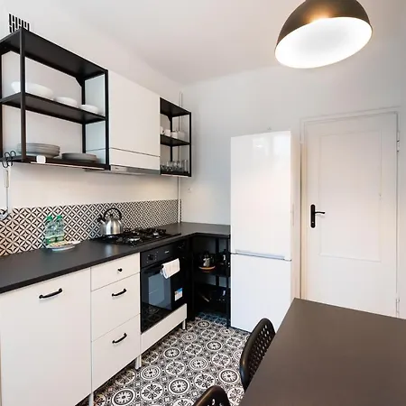 Homey Center דירה ורשה